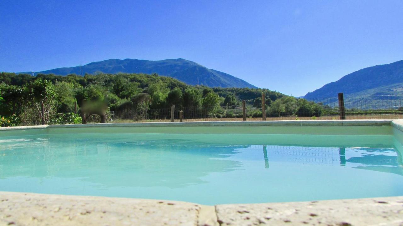 Agriturismo "Borgo Madonna Degli Angeli" - Charming Cottages In The Gardens ! Tocco da Casauria Экстерьер фото